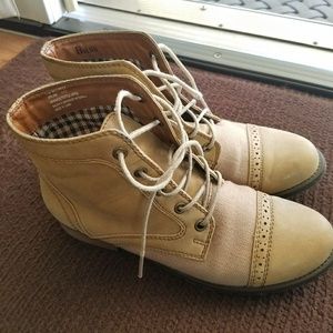 Bass Lace Up Boots